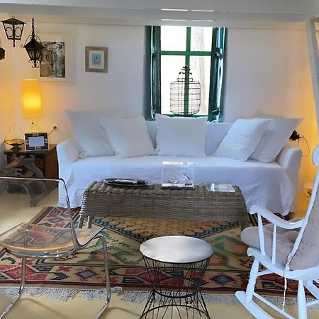 Hypate, Traditional Island Cottage Chalki Town ภายนอก รูปภาพ
