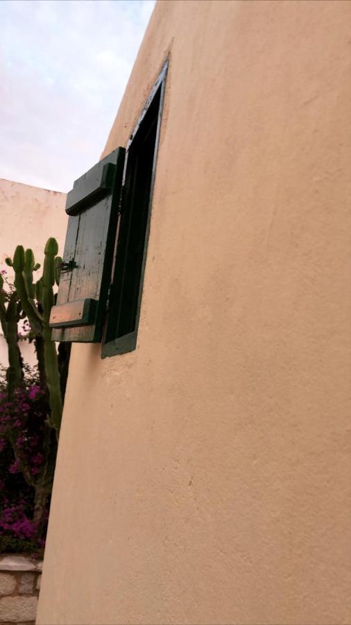 Hypate, Traditional Island Cottage Chalki Town ภายนอก รูปภาพ