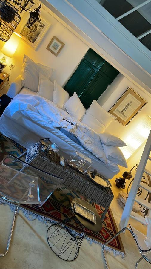 Hypate, Traditional Island Cottage Chalki Town ภายนอก รูปภาพ